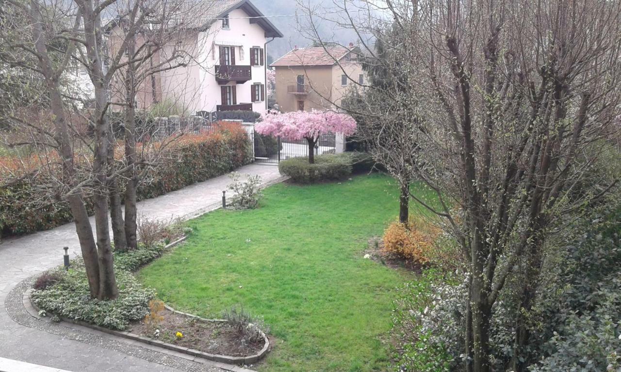 Casa Vacanze Donatella Carenno Exterior photo